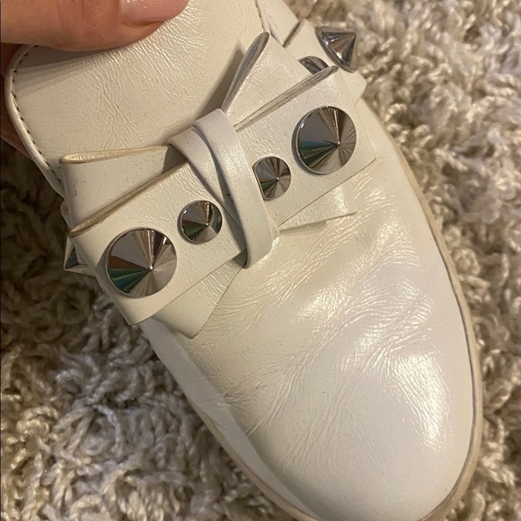Michael Kors Collection White Loafers with Studded Bow size 9 - Picture 3 of 6